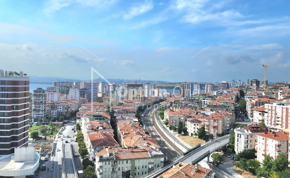 Properties for sale next to Küçükçekmece Lake 